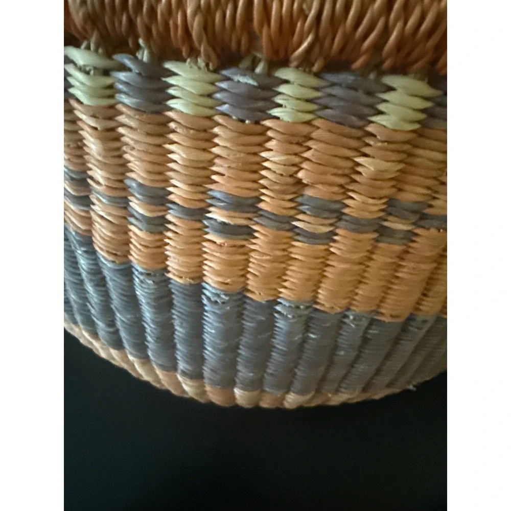 Large Vintage Zulu Telephone Wire Basket - Deep Pot Ukhamba Bowl